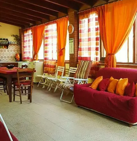 Guest house Casa Vacanza Alba *